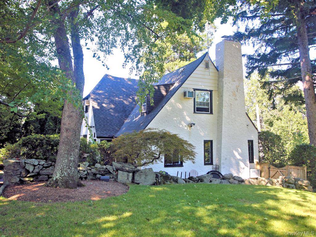 Photo 3 of this property