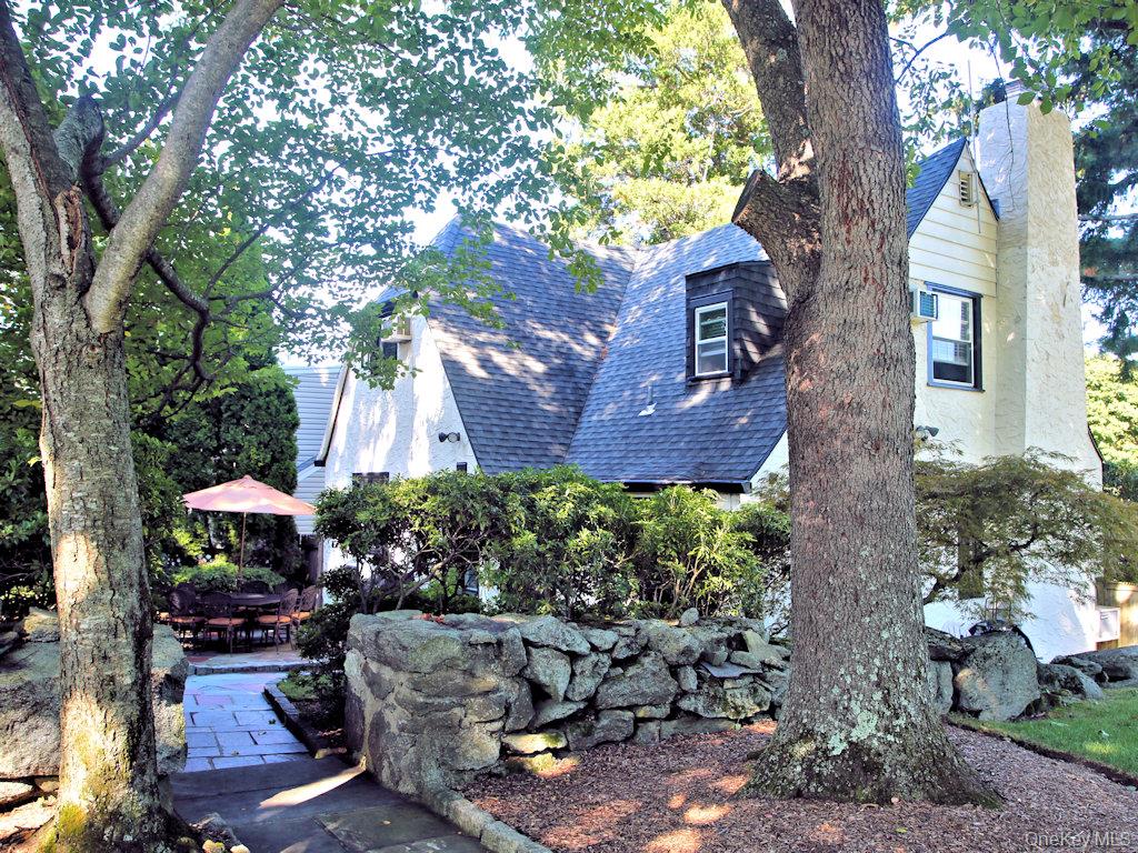 Photo 6 of this property