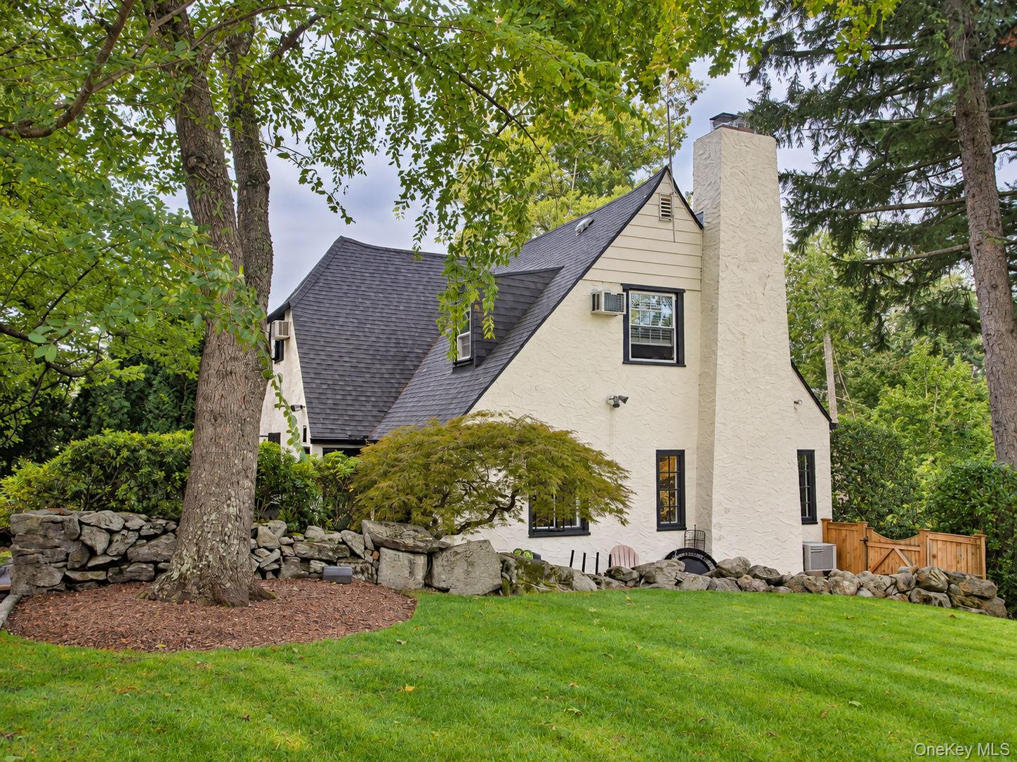 Photo 3 of this property