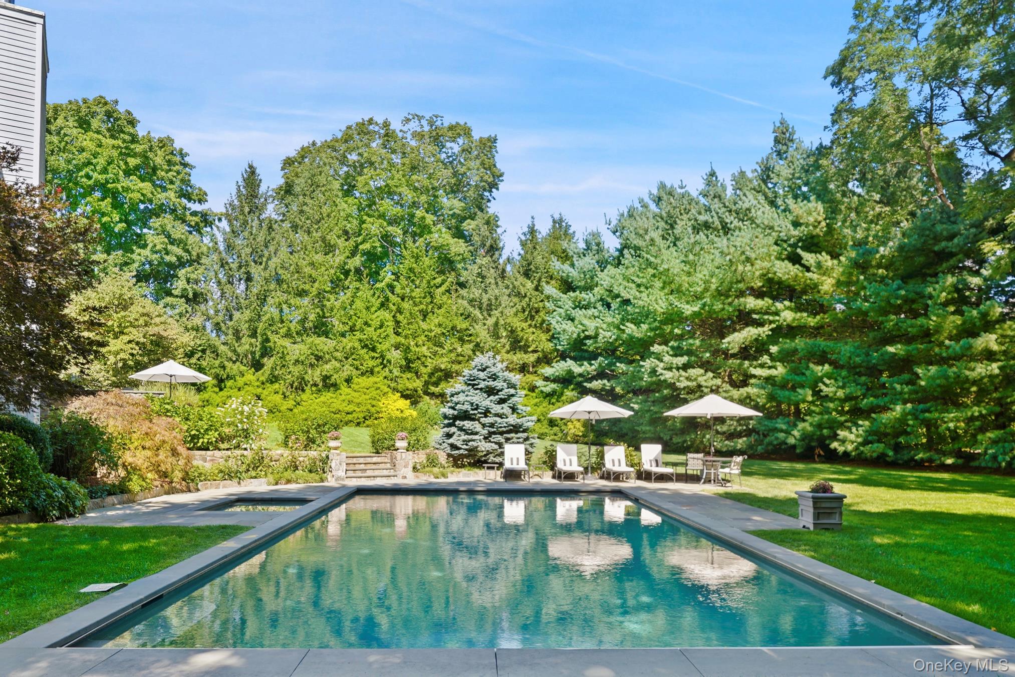 Exquisite offering in the Byram Hills School District — Private, Sophi...