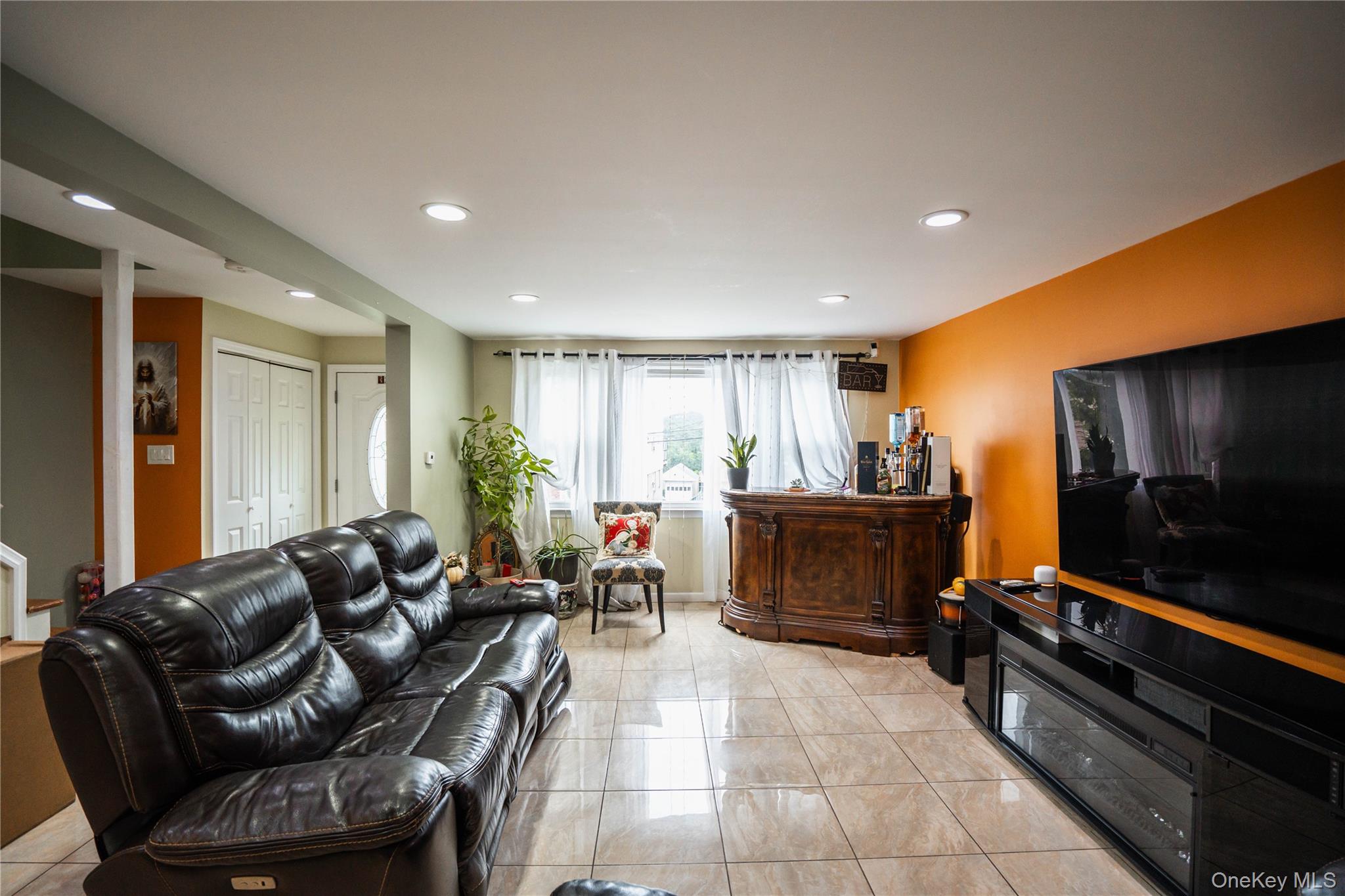 Photo 4 of this property