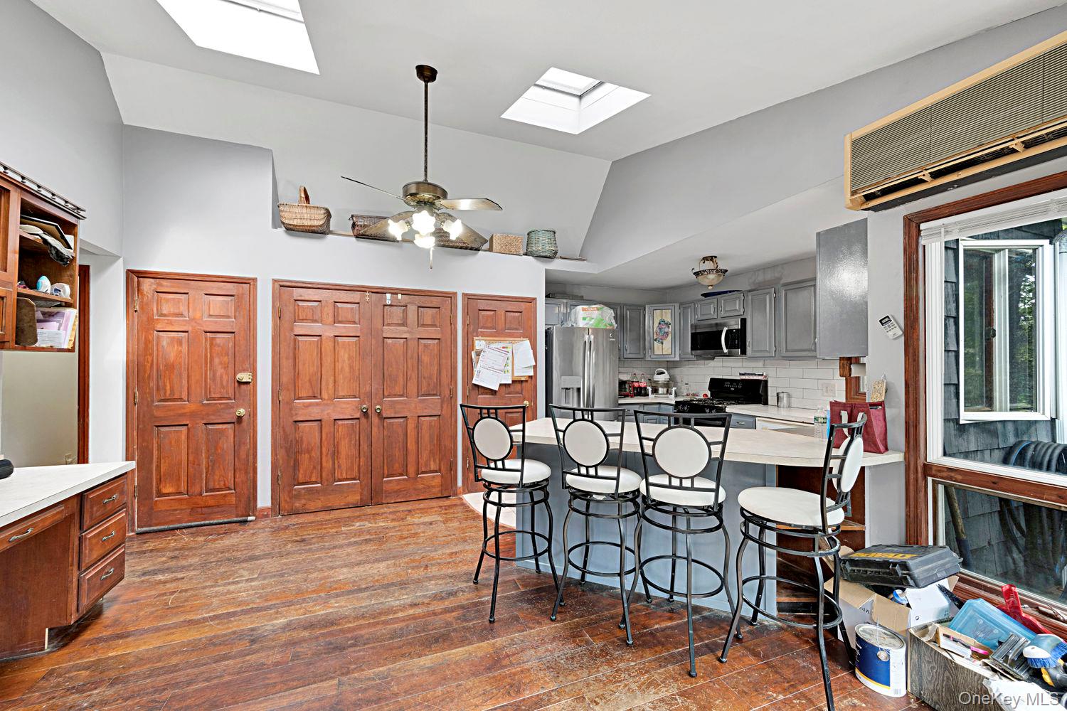 Photo 7 of this property