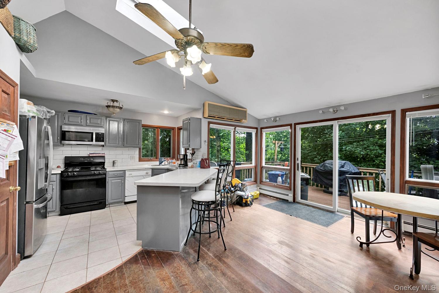 Photo 6 of this property