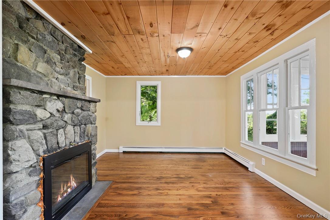 Photo 4 of this property