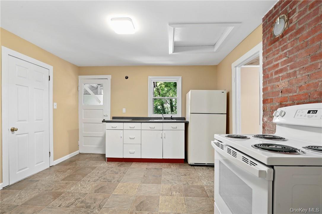 Photo 7 of this property
