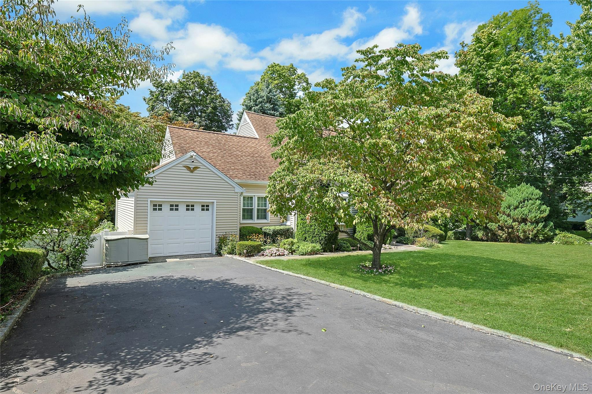 Photo 4 of this property