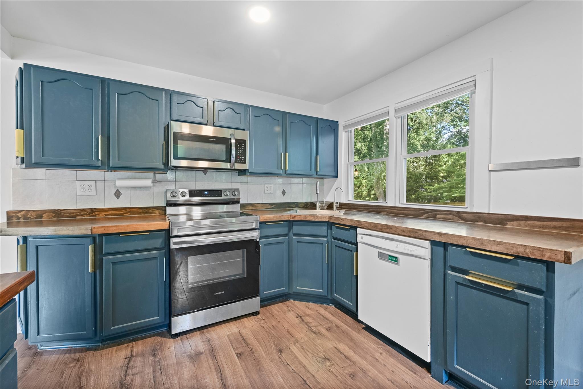 Photo 8 of this property