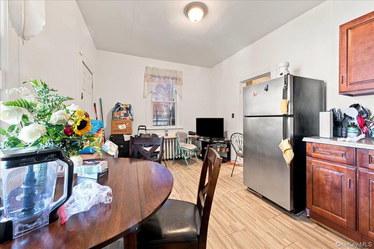 Photo 4 of this property