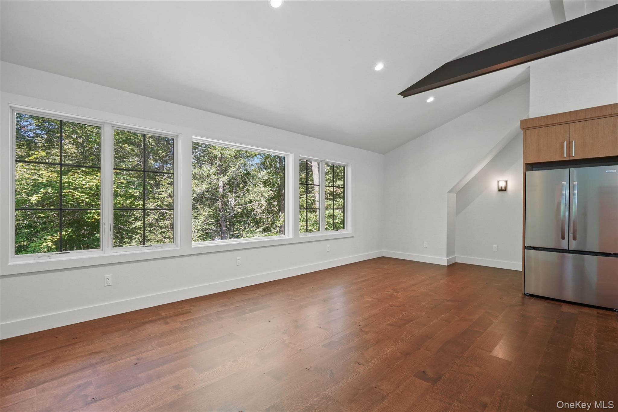 Photo 4 of this property