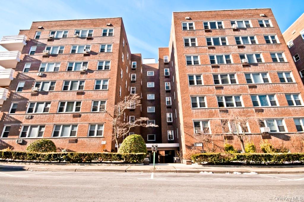 SPONSOR UNIT = NO BOARD APPROVAL REQUIRED.  A large Junior 4 that can...