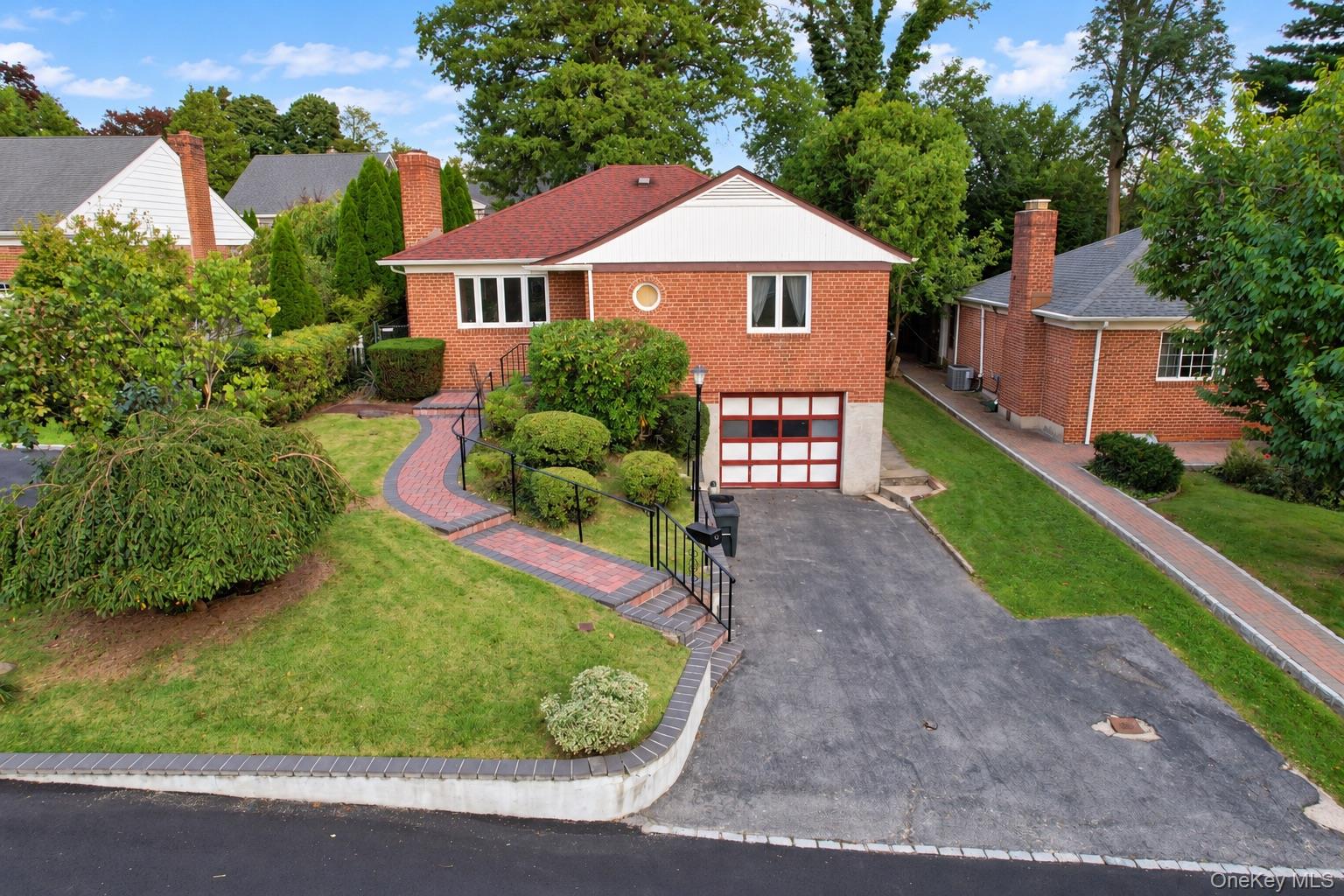 Welcome to this lovingly maintained 2 bedroom, 1 bath ranch in the des...