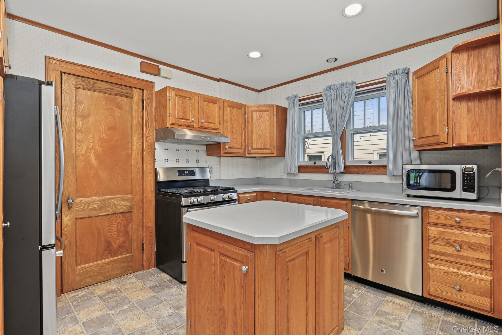 Photo 9 of this property