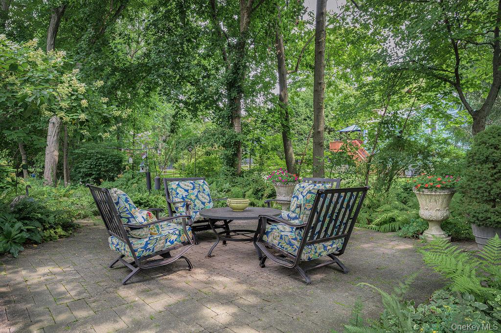 Photo 7 of this property