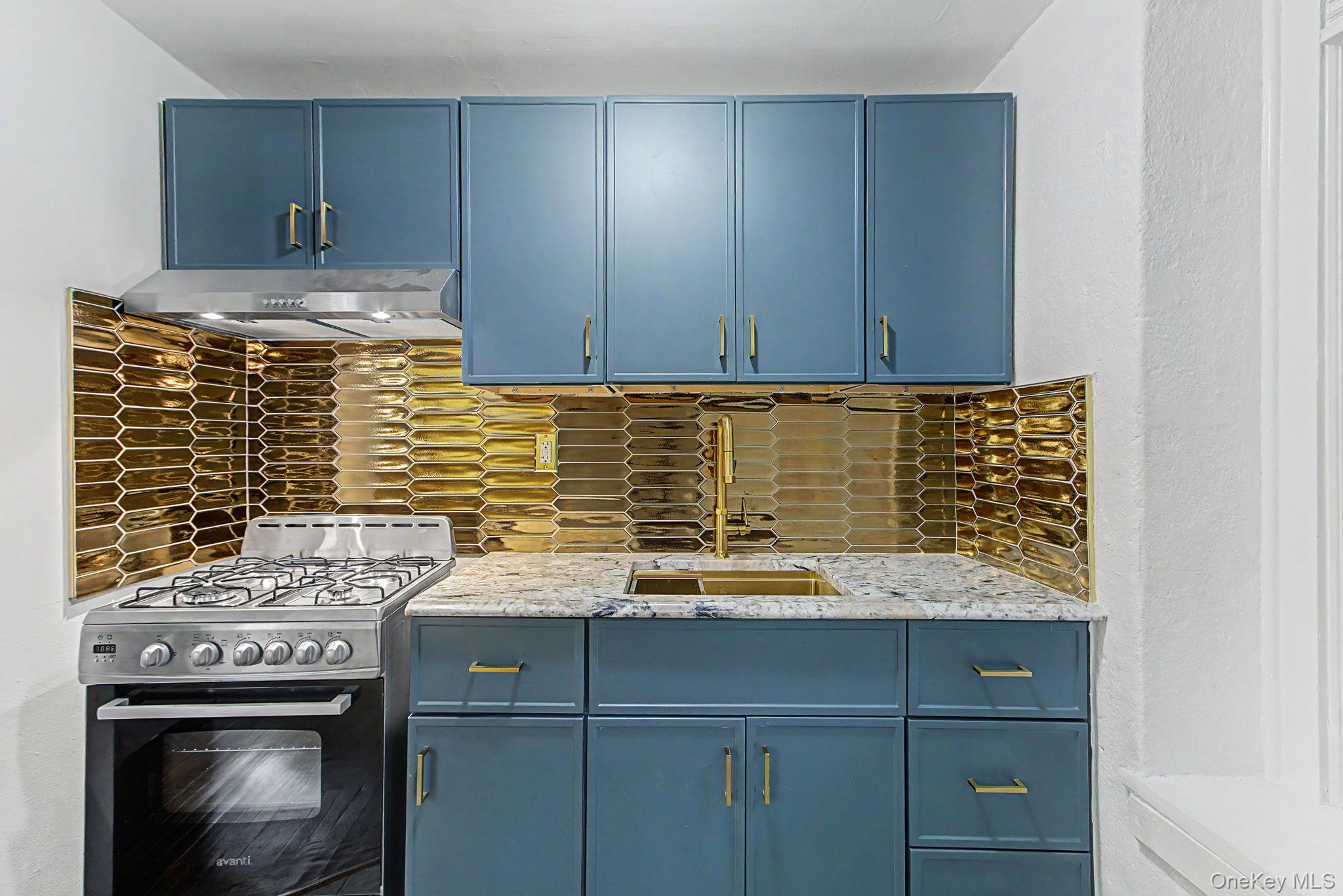 Photo 4 of this property