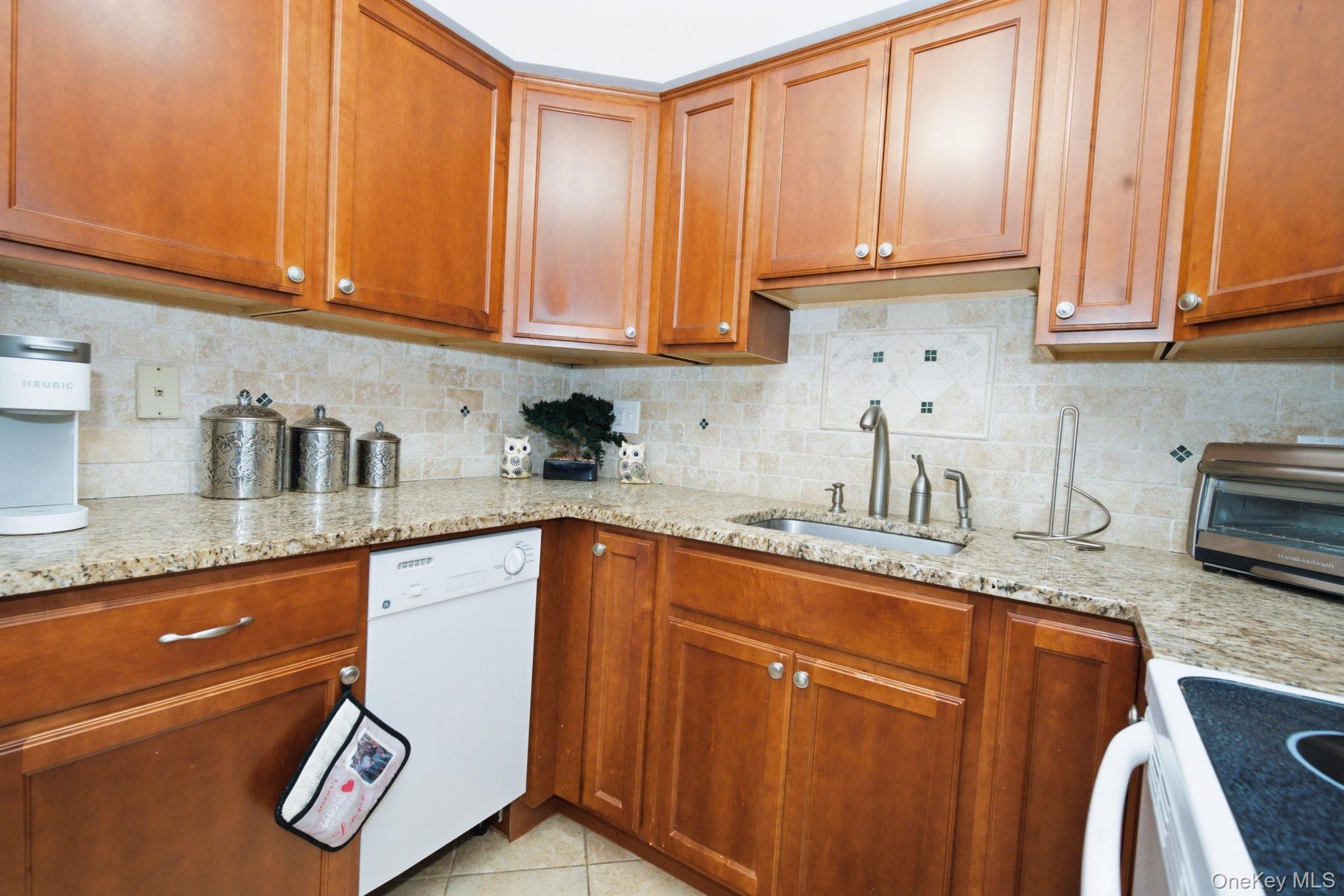Photo 4 of this property