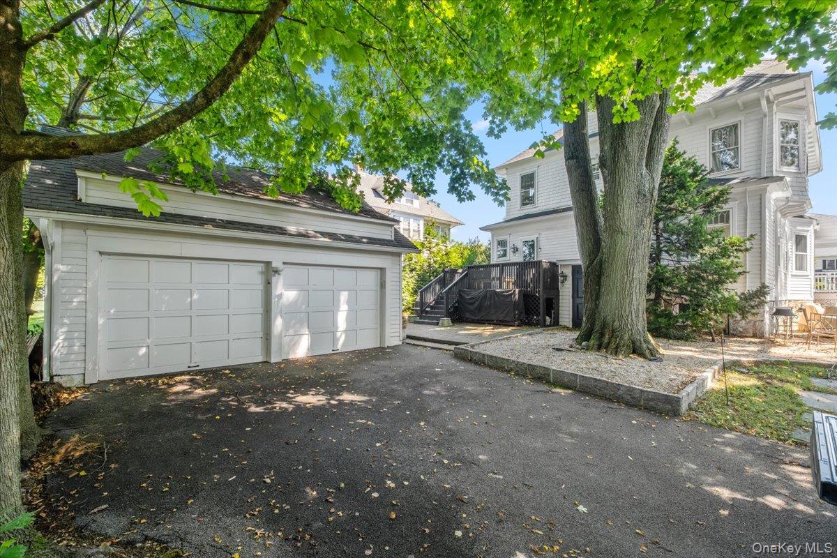 Photo 5 of this property