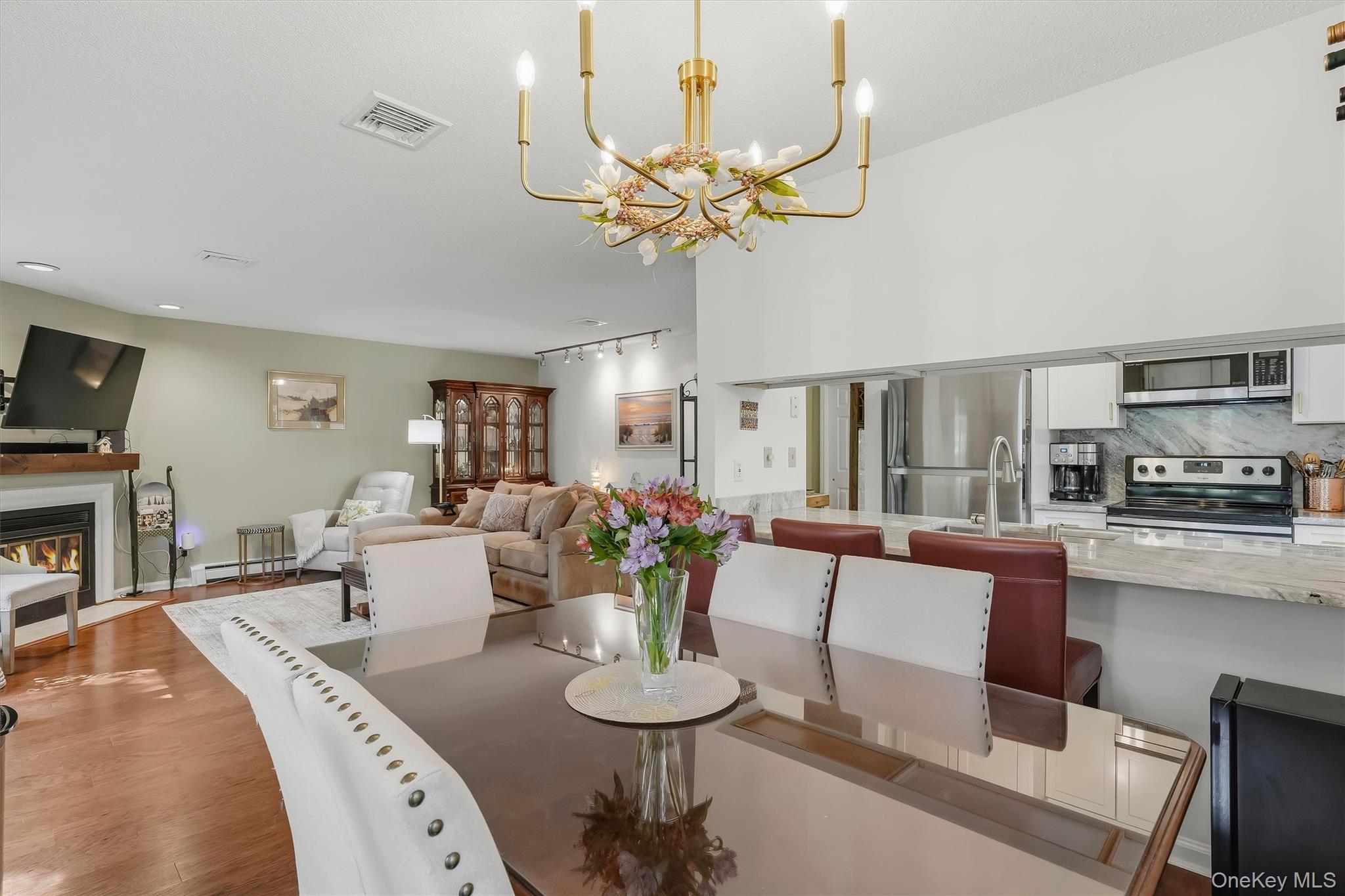 Photo 7 of this property
