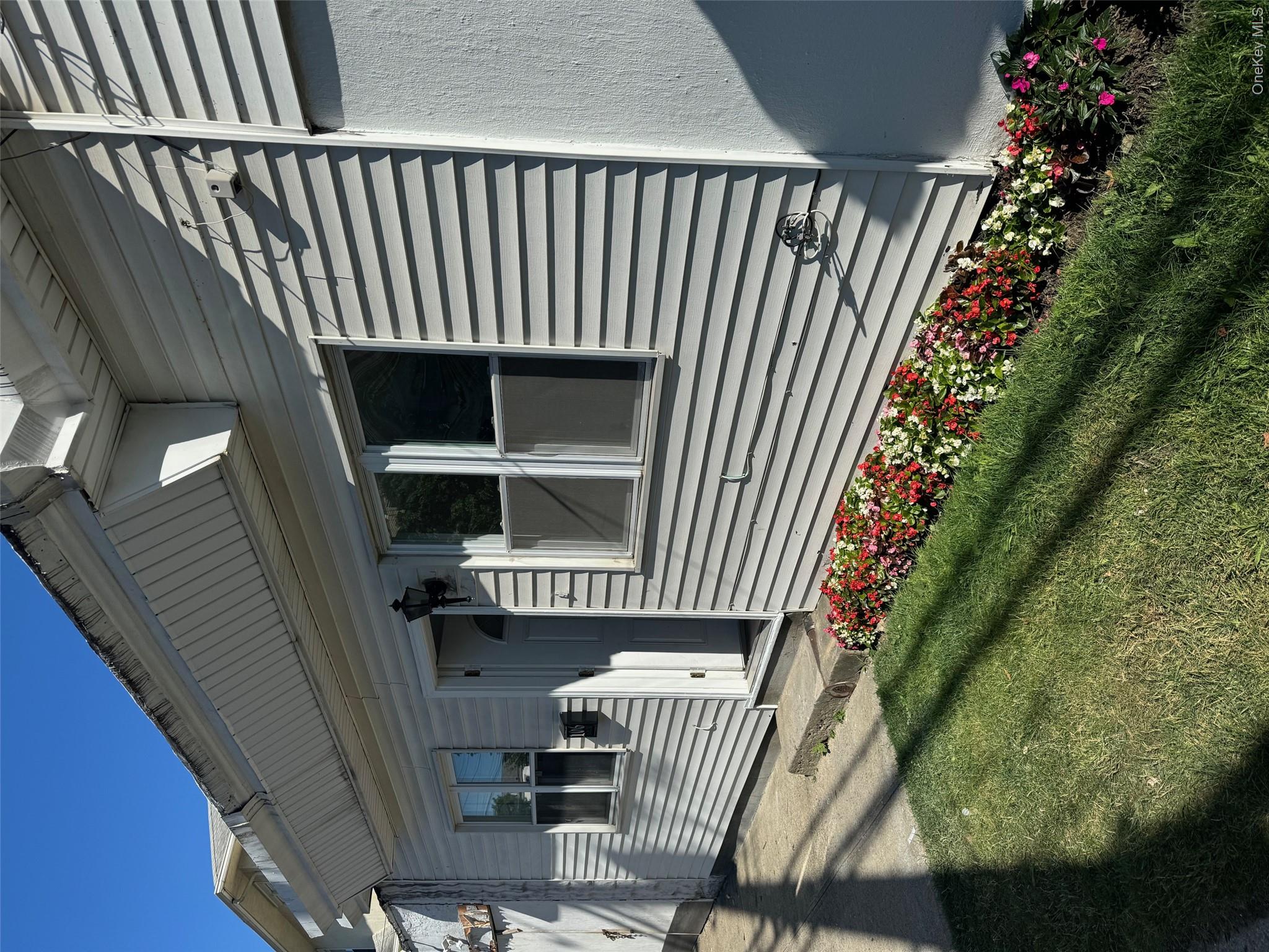Photo 4 of this property
