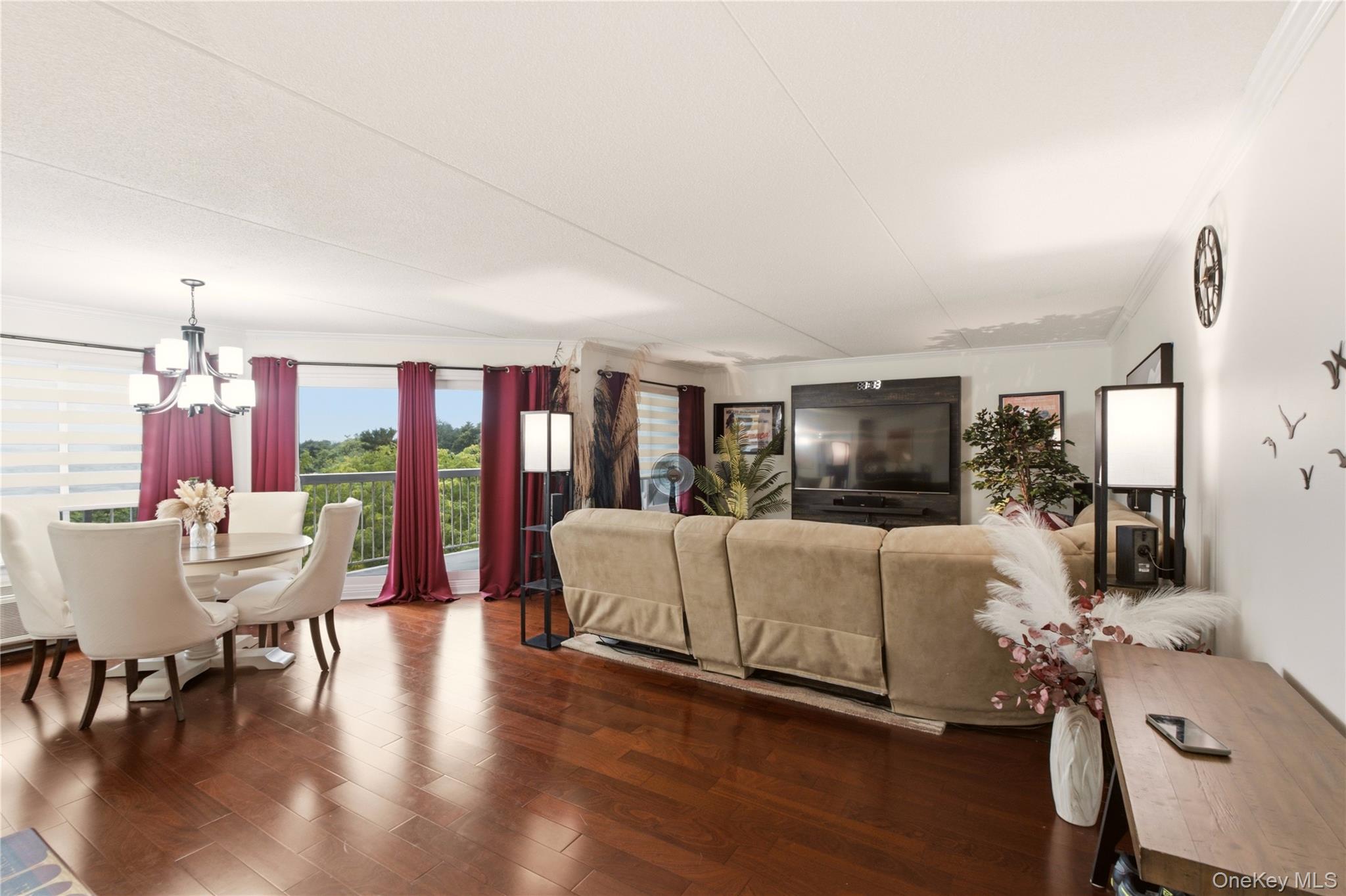 Photo 4 of this property