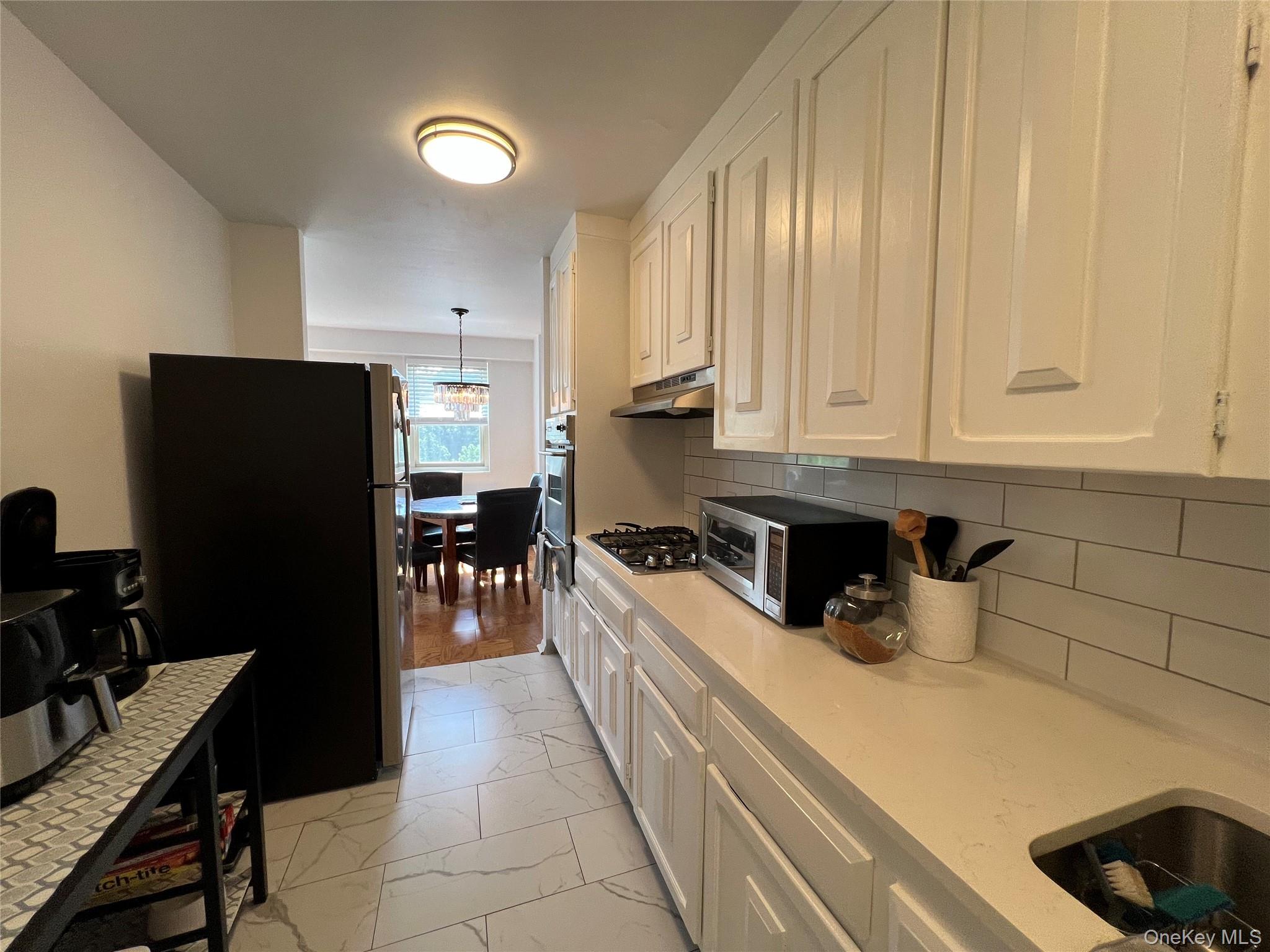 Photo 6 of this property
