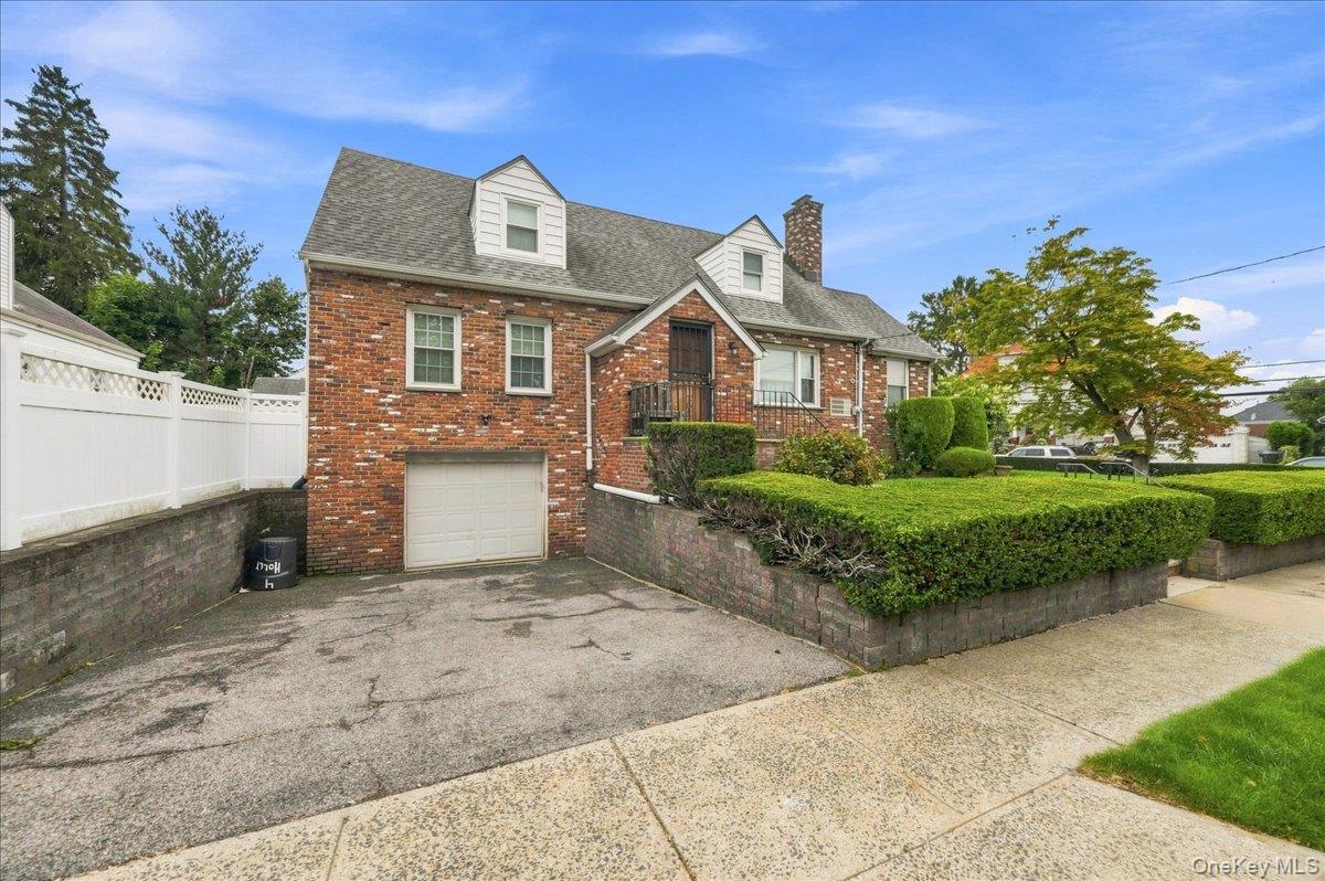 Photo 3 of this property
