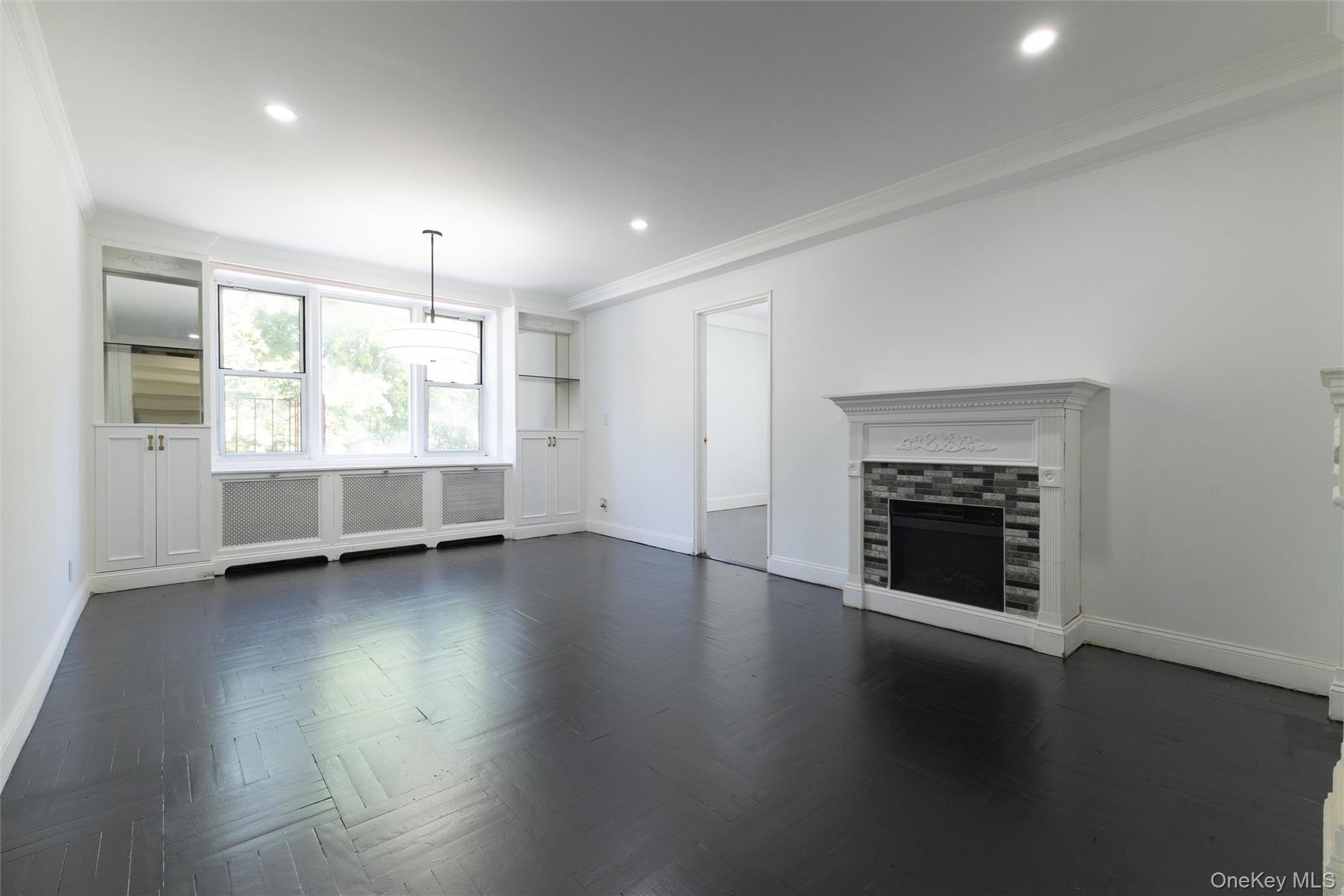 Photo 4 of this property