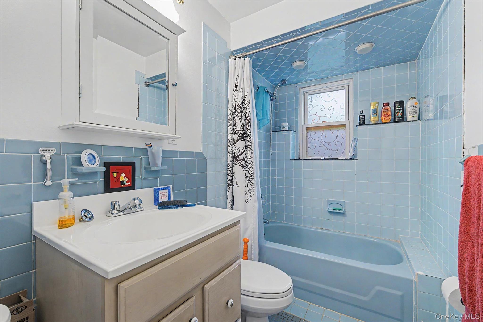 Photo 8 of this property
