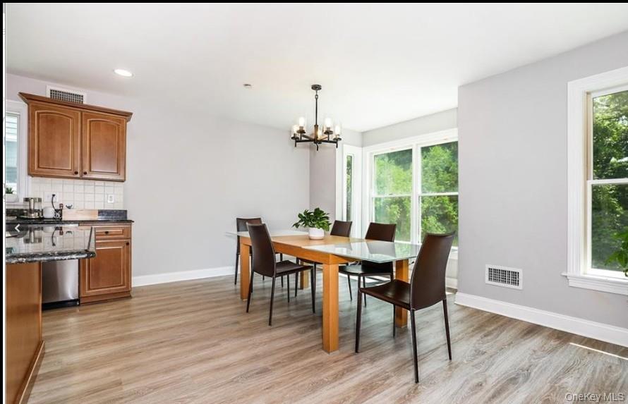Photo 4 of this property