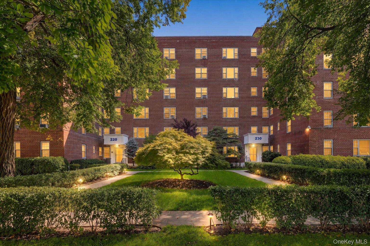 Welcome to this beautifully and recently fully updated one-bedroom apa...
