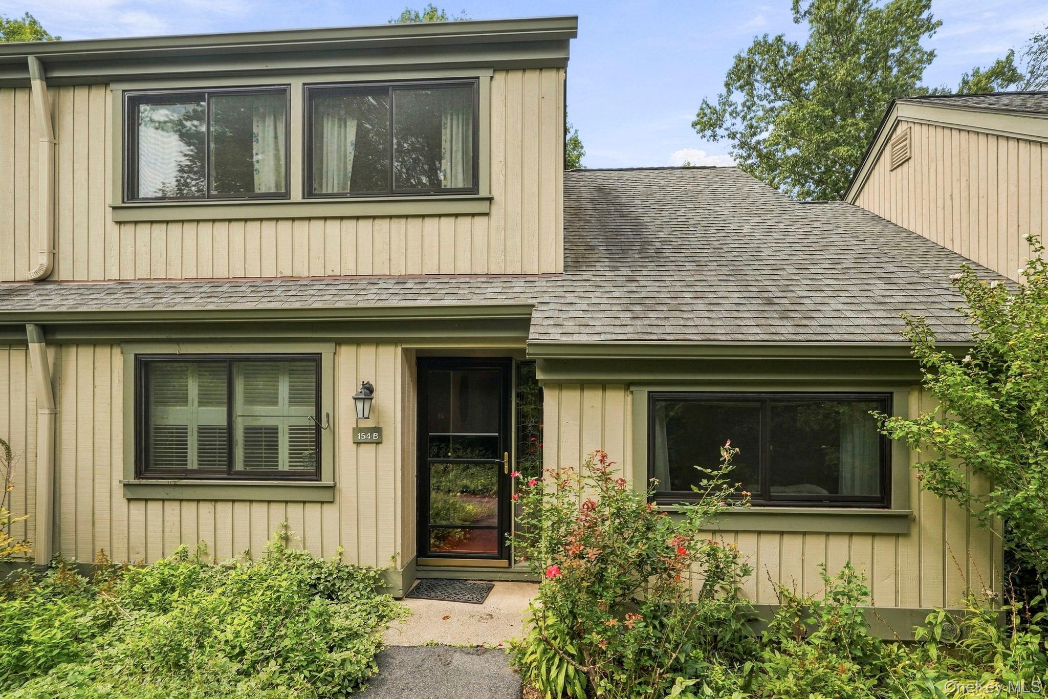 Welcome to Heritage Hills and the opportunity to create your own beaut...