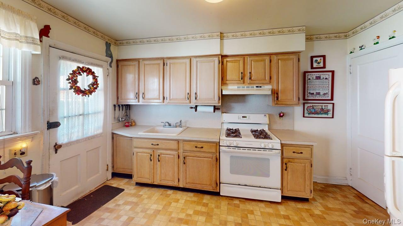 Photo 9 of this property