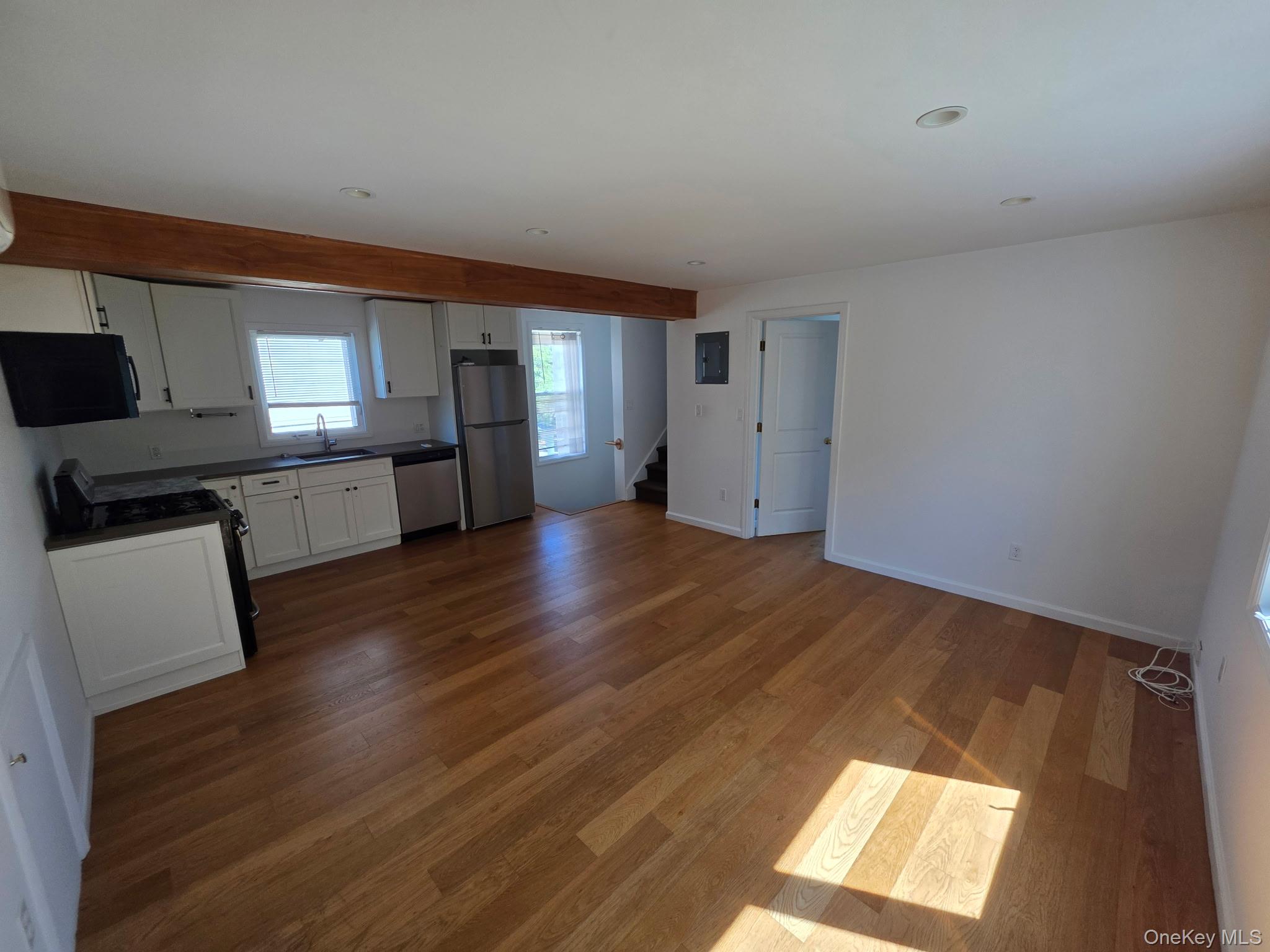 Photo 6 of this property