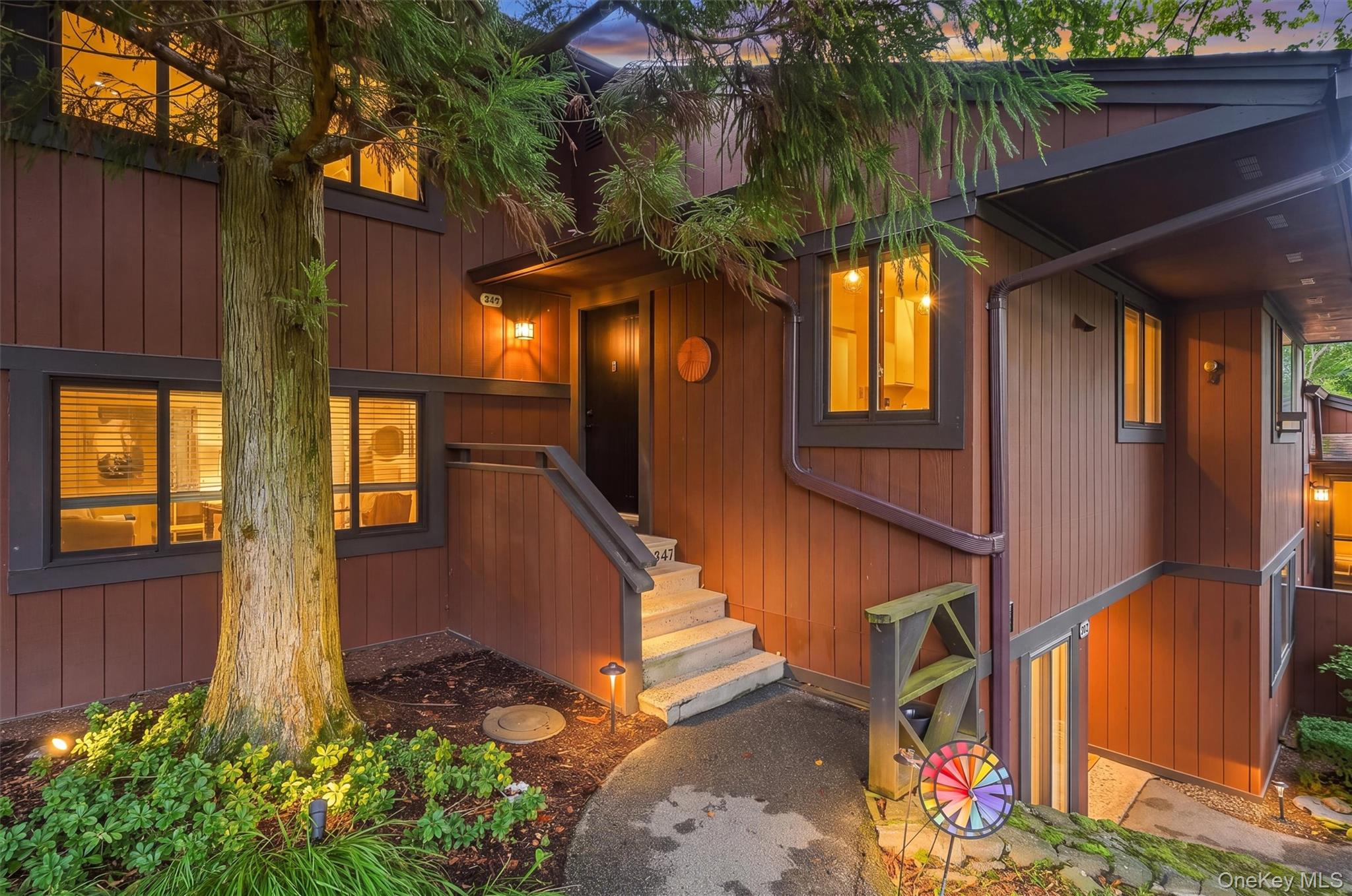 Beautifully renovated and move-in ready, this light-filled, top floor...