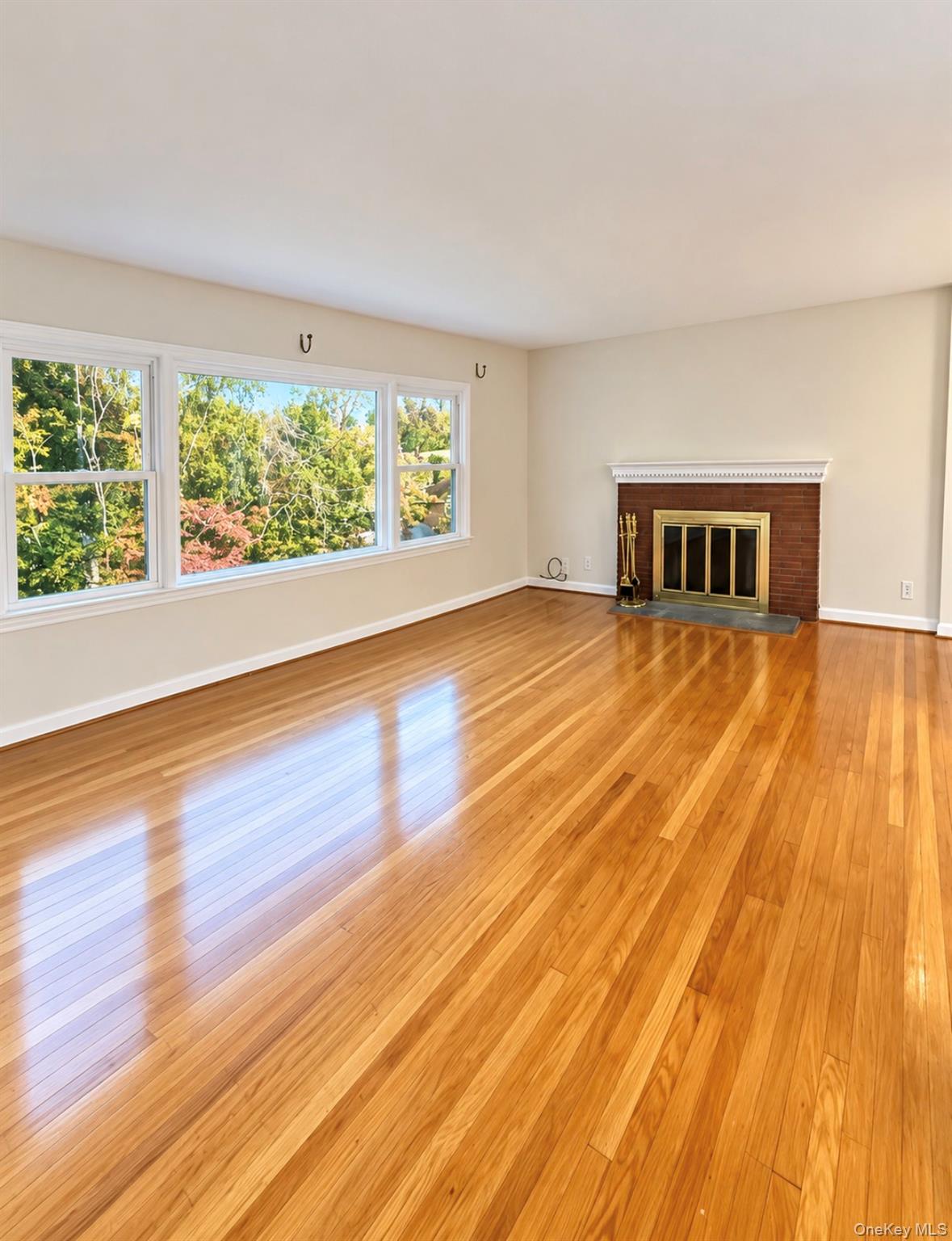 Photo 3 of this property