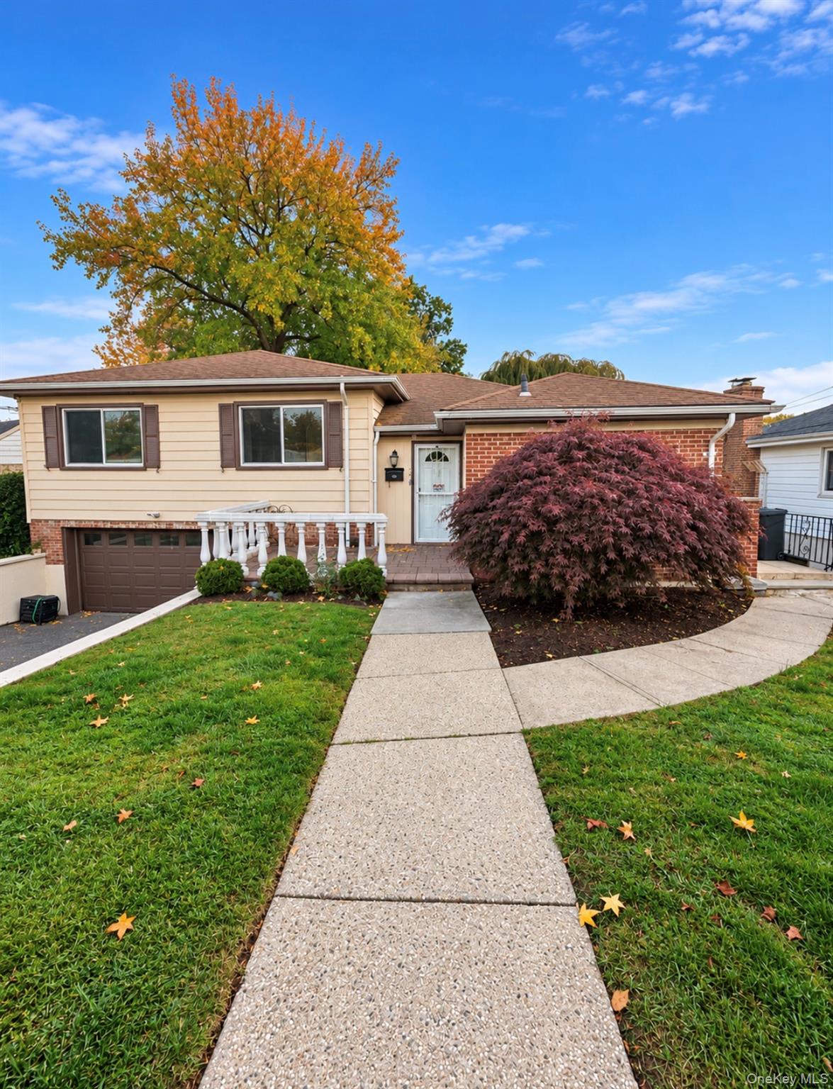 Welcome to this beautiful 3 bedroom, 2 bath ranch-style home nestled i...
