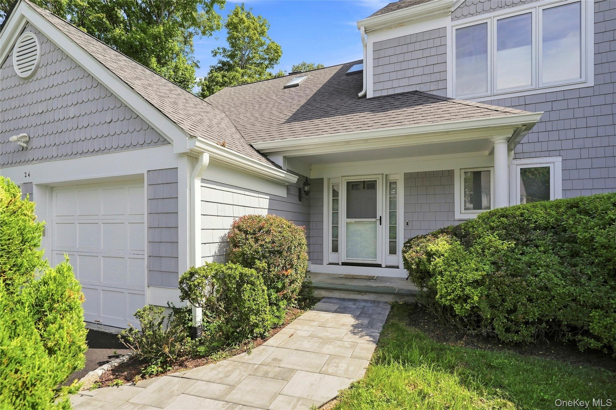 Photo 4 of this property