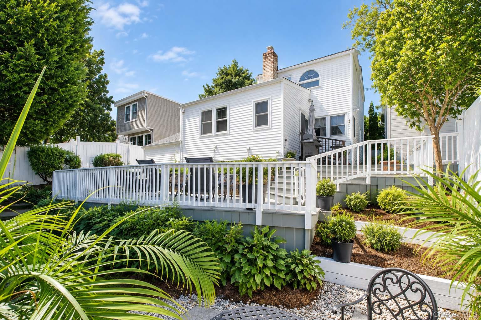 Photo 4 of this property