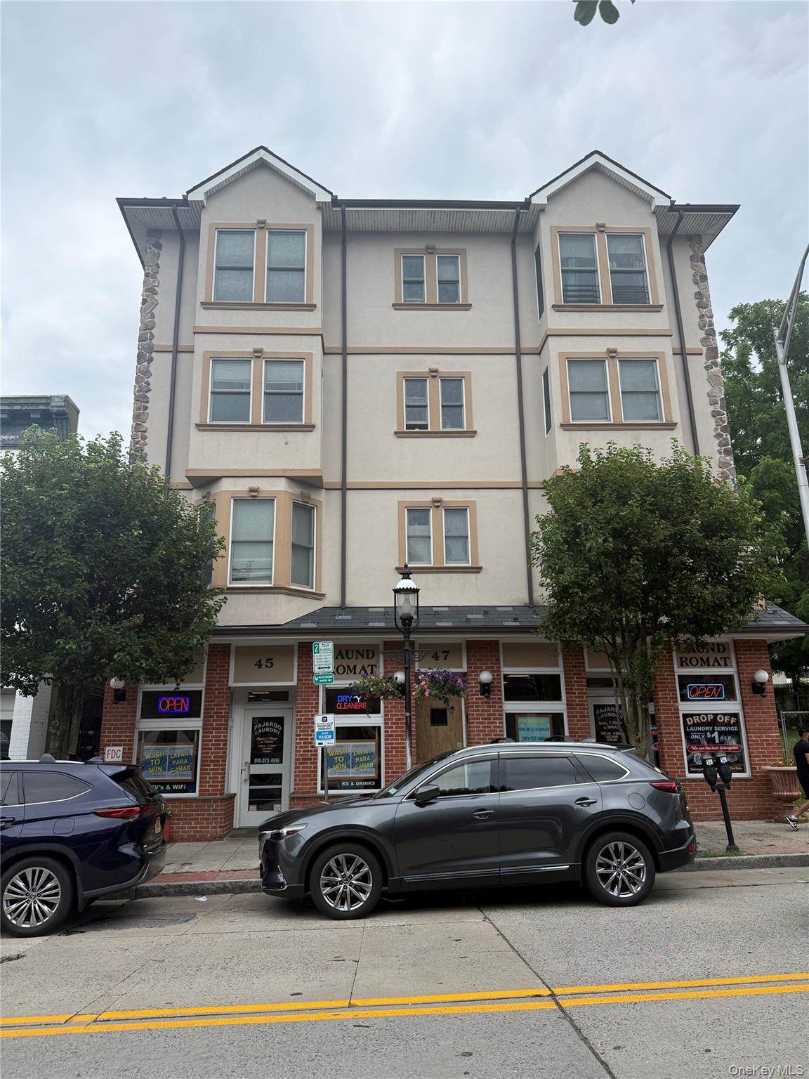 Welcome to this beautifully maintained 1-Bedroom apartment located in...