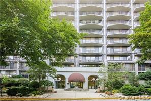 Welcome to this stunning 2 bed/2 bath condo in the highly desirable He...