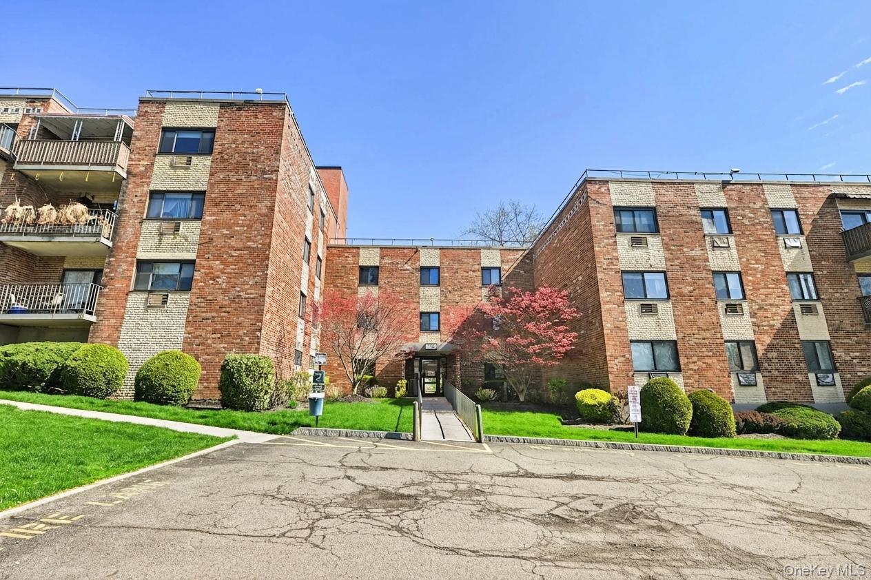 *** Cash Offers Only***115 Dehaven Drive, Yonkers, Unit #302, a second...