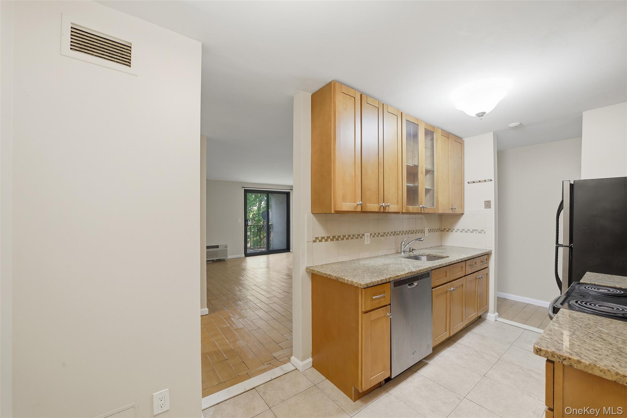 Photo 4 of this property
