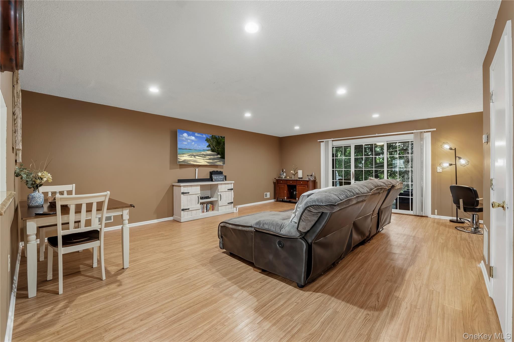 Photo 5 of this property