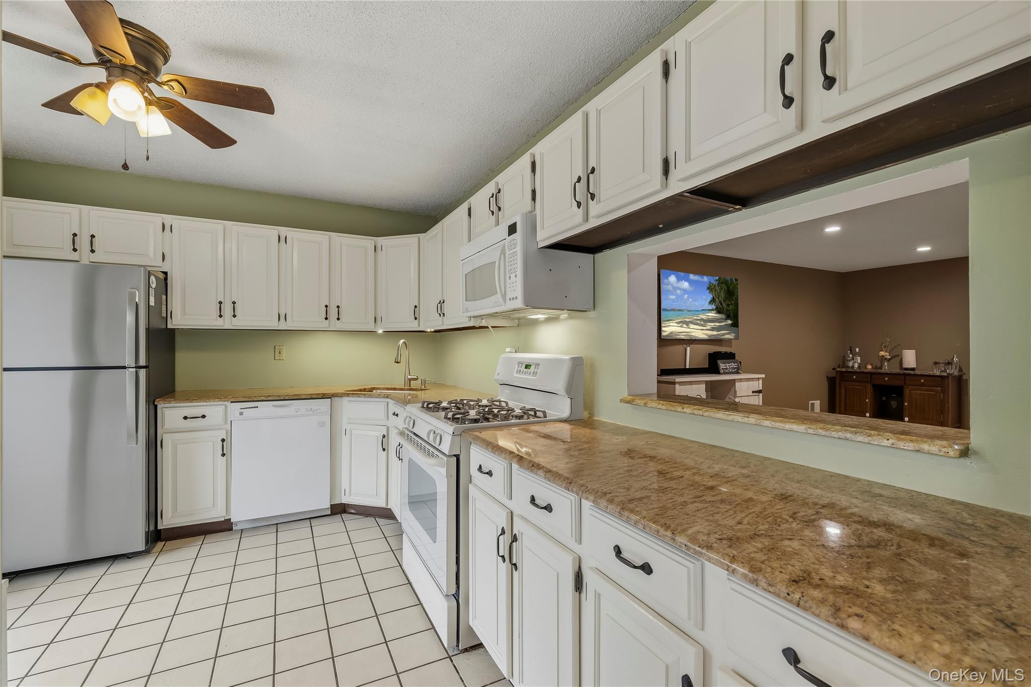 Photo 11 of this property