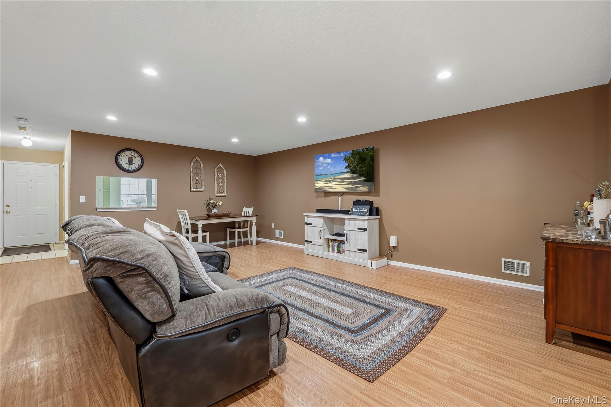Photo 7 of this property