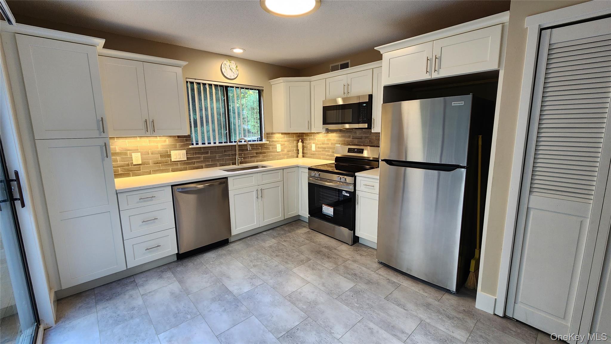 Photo 6 of this property