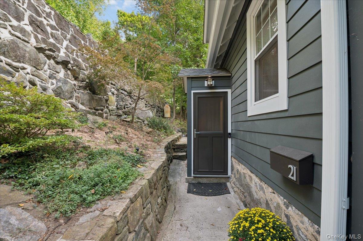 Photo 4 of this property