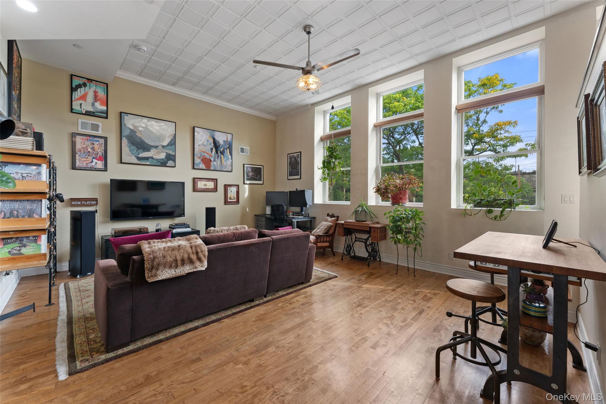 Photo 4 of this property