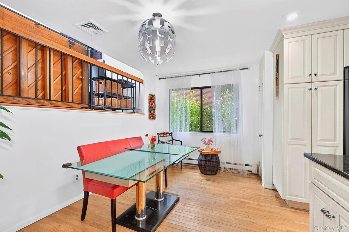 Photo 4 of this property