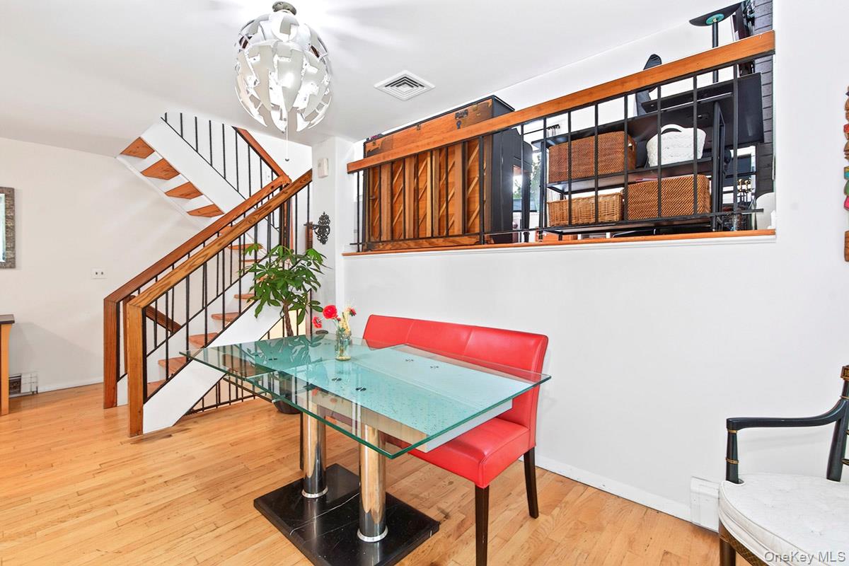 Photo 7 of this property