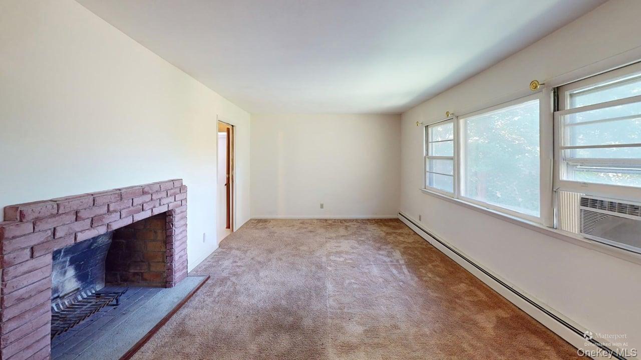 Photo 4 of this property